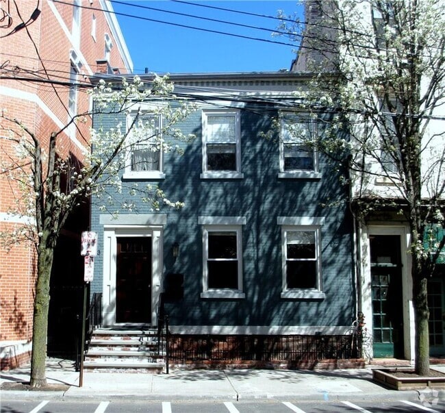 Building Photo - 43 N Broadway Unit 1 Rental
