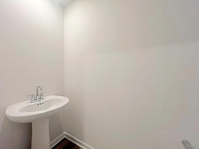 Photo - 922 Powder Crk Dr