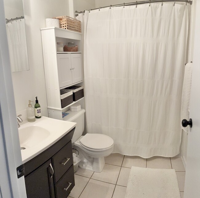 Photo - 201 7th St W