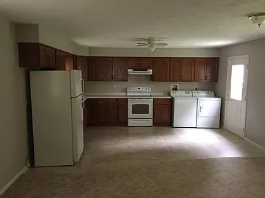 Photo - 204 W 2nd St Unidad 1