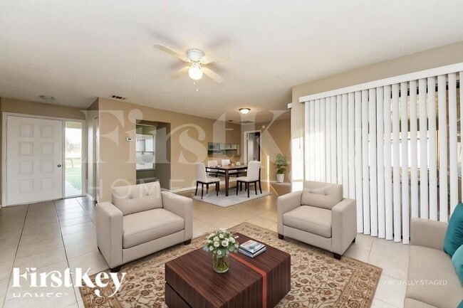 Photo - 610 Fresno Ct