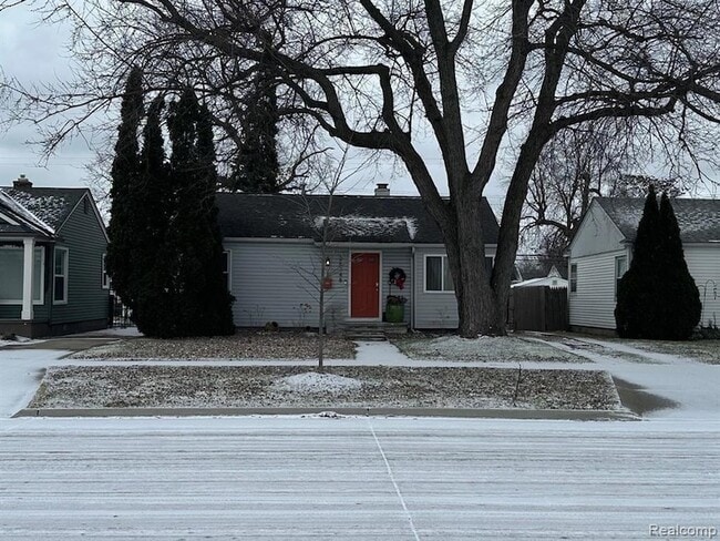 Photo - 26348 Alger St