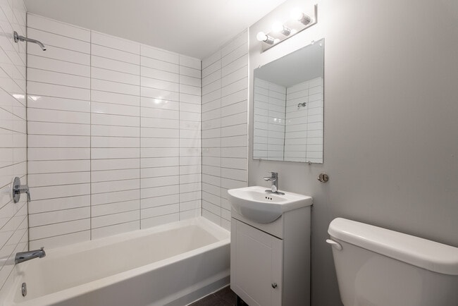Photo - 4870-4872 Av Bourret