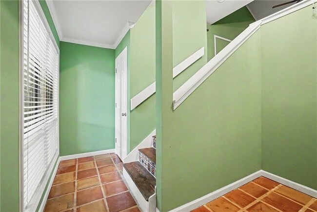 Photo - 1006 Creatwood Cir