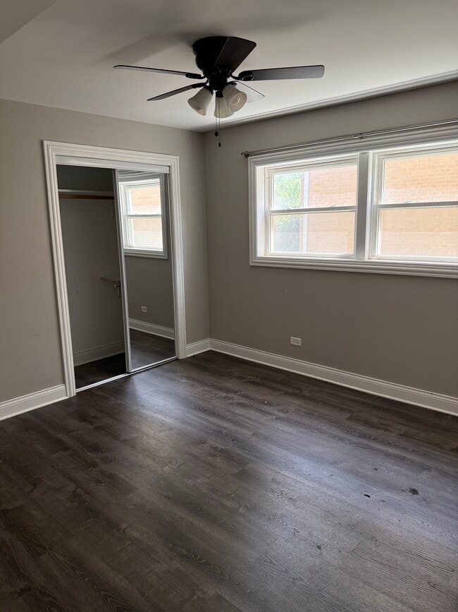 5735 W Lawrence Ave Unit 1