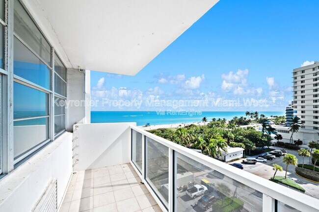 Building Photo - 5313 Collins Ave Unit 812 Rental