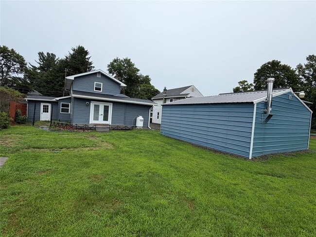 Photo - 76 E Main St
