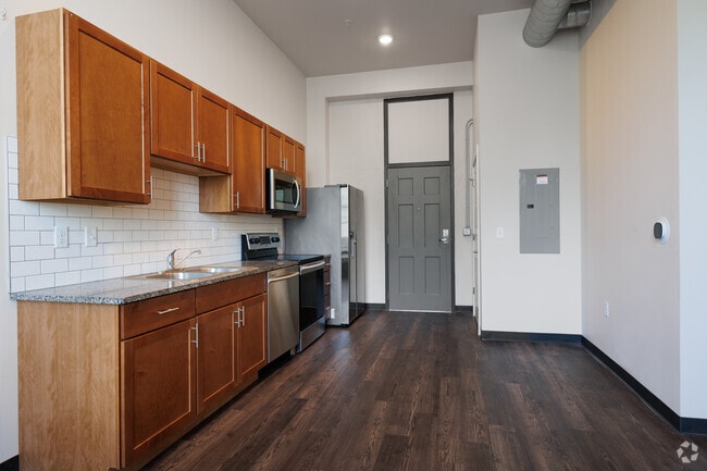 Studio - 648SF - Kitchen - Lyon Apartments
