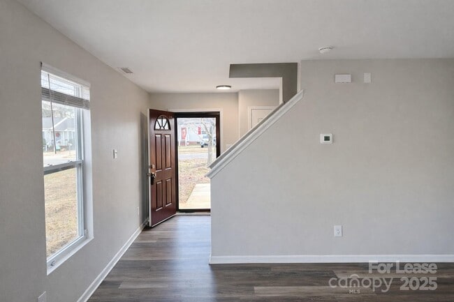 Photo - 5235 Swearngan Rd