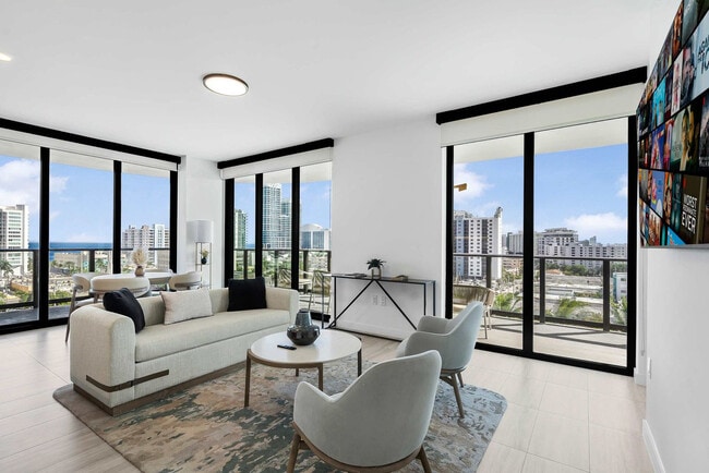 Photo - 7144 Byron Ave Unidad ID1321346P
