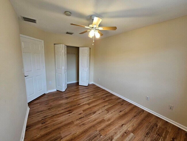 Photo - Spacious 3/2.5 Townhome