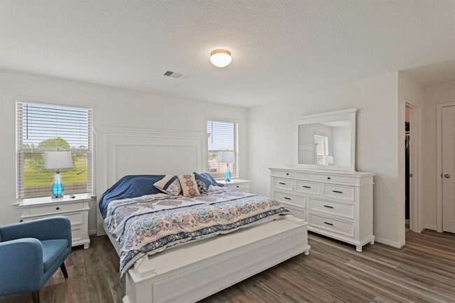 Photo - 4826 Hickory Deer Ln