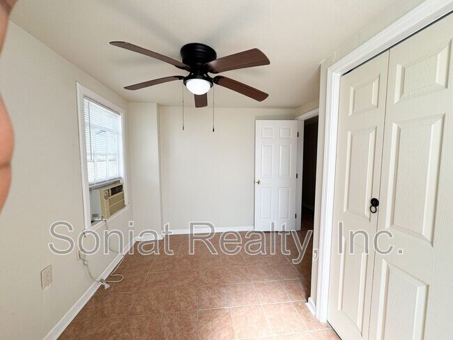 Photo - 1621 Crete St Unit 2