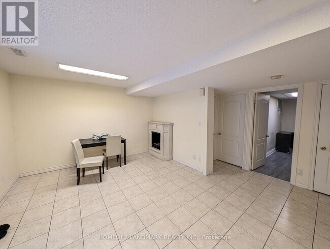 Photo - 26 Ashglen Ct