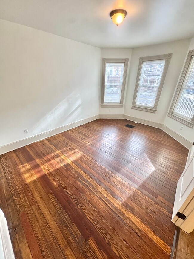 Photo - 1319 Northampton St Unidad Apt 1