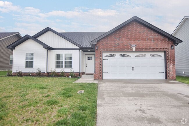 Building Photo - Pet Friendly Three Bedroom! Rental