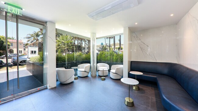 URBANLUX HOLLYWOOD PREMIUM