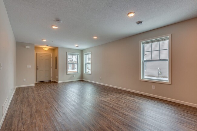 Photo - End Unit Town Home avail April 2026 : 3bd2ba2car garage Zimmerman