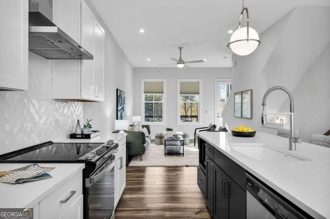 Photo - Beautiful West Midtown Townhome Available Now