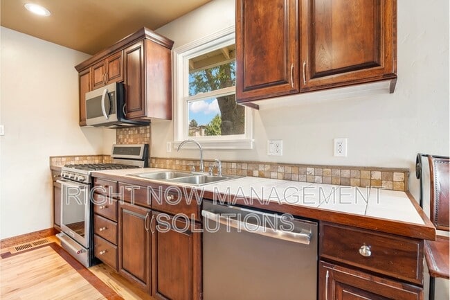 Photo - 2903 W Madison Ave