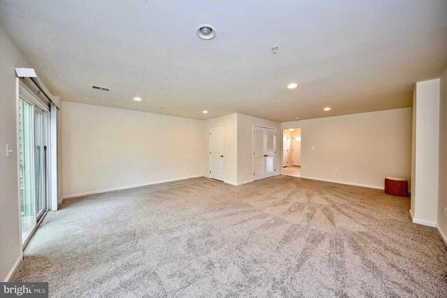 Photo - 2965 Galloway Pl