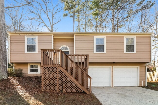 Building Photo - 1813 Cres Hill Dr NW