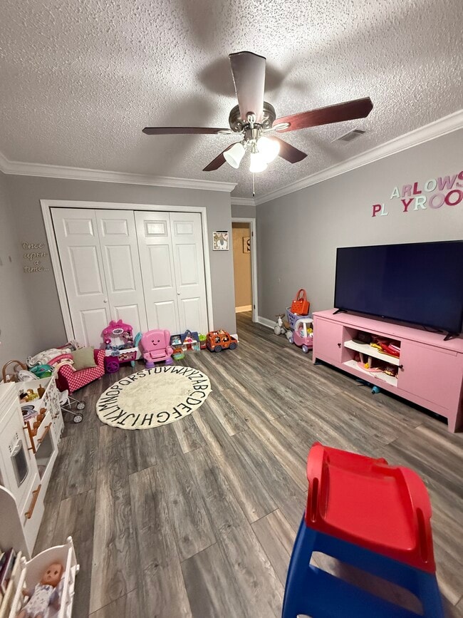 Photo - 204 Dale Ave