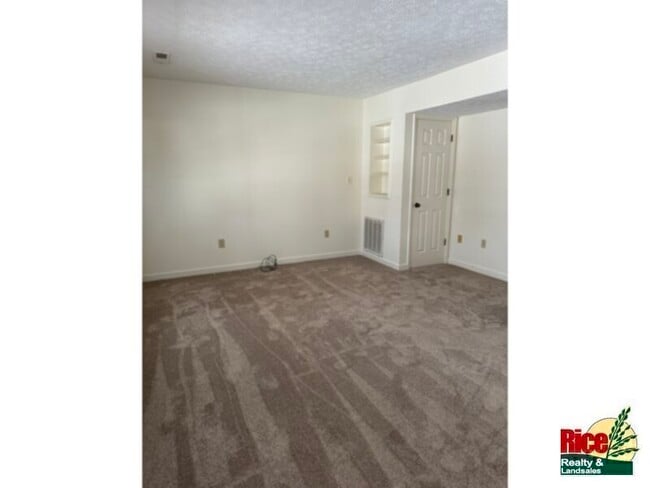 Photo - 505 Kamran Dr NW