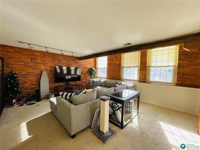 Photo - 101 W Race St Unit 201