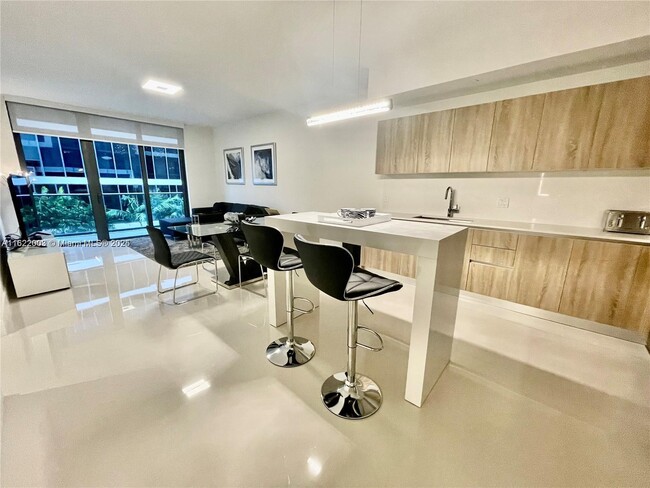 Photo - 2960 NE 207th St Unidad 707 Rental