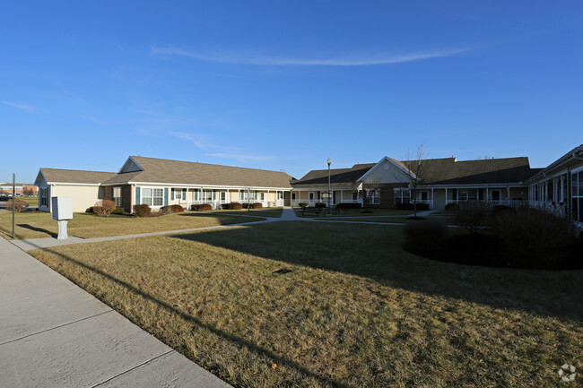 Cottage Green - Cottage Green Apartments