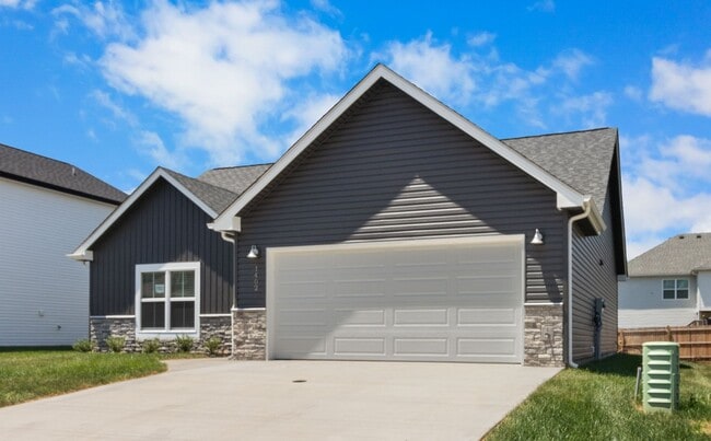 Photo - 1402 Dan Brown Dr