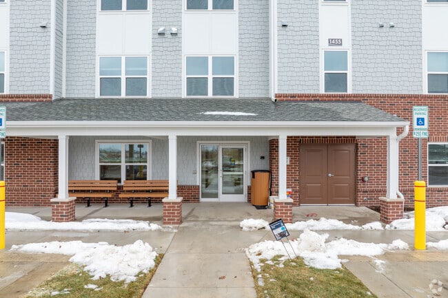 Photo - Lincoln Senior Flats