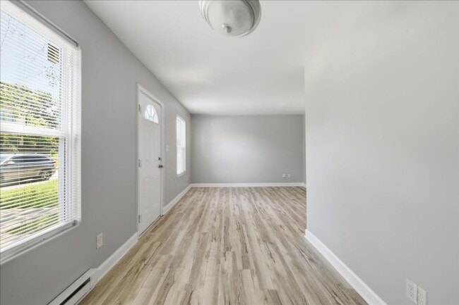 Photo - 2810 Adams St