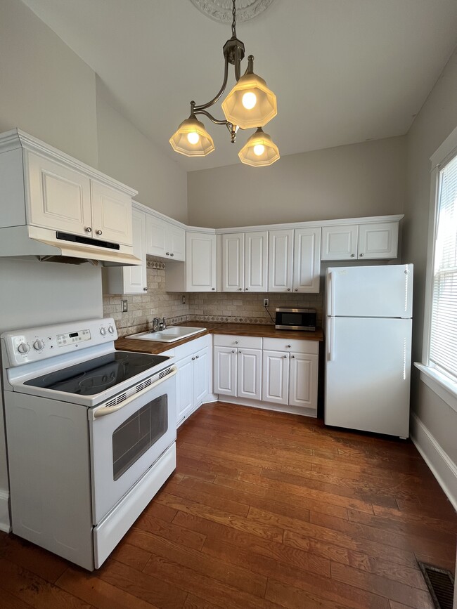 Photo - 551 E Park Ave