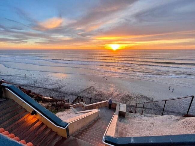 Photo - THE BEACH IS YOUR BACKYARD! Light & Bright...