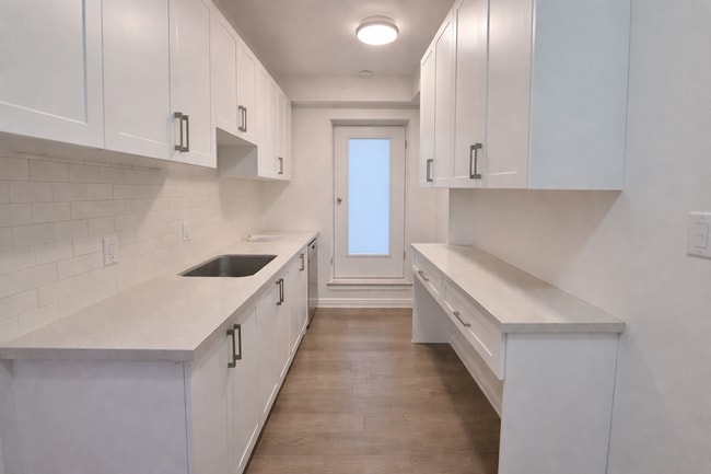 Photo - 101-103 Spadina Rd Unité 103-6