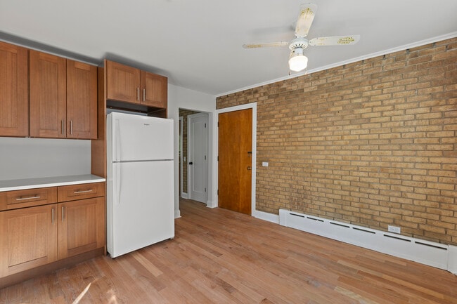 Photo - 1506 Glencoe Ave