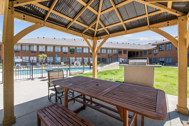 Trailhead at Longmont