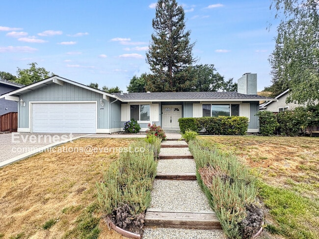 Building Photo - 12959 Hawkins Dr Rental