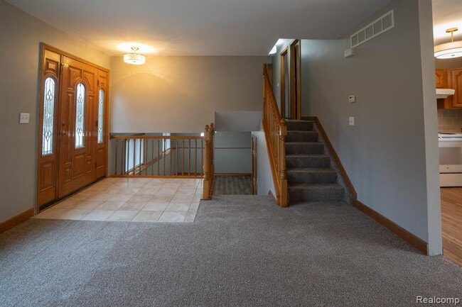 Photo - 1555 E South Blvd