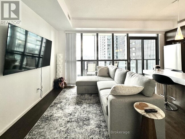 Photo - 101 Charles St E Unité 2708