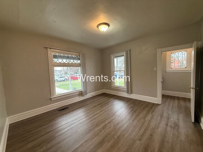 Photo - 301 E Nora Ave Unidad A