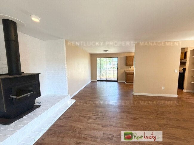 Photo - 2516 S 284th St