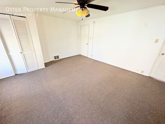 3BR/2BA Spacious Manayunk Apt with Washer/... - 3BR/2BA Spacious Manayunk Apt with Washer/...