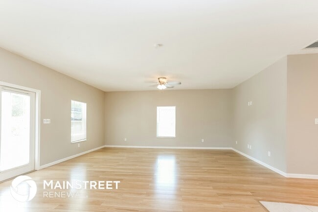 Photo - 4114 Rockefeller Ave