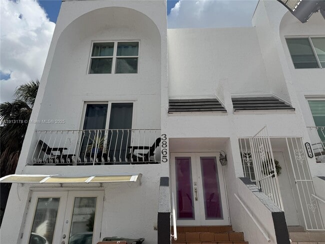 Photo - 3865 W 9th Ave Unidad 35 Rental