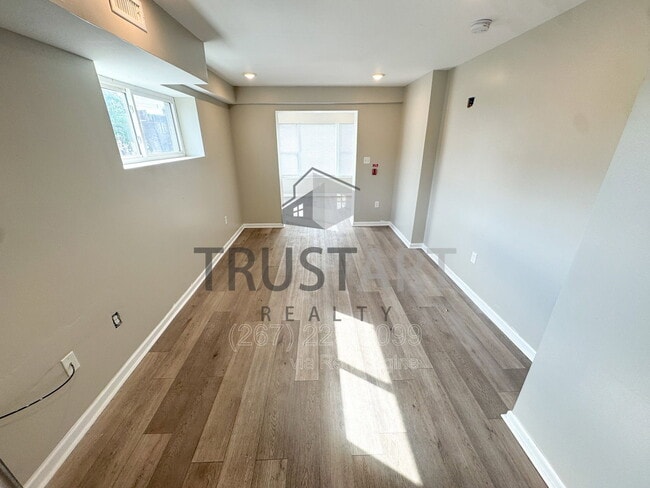 Photo - 5448 Springfield Ave Unit 1f