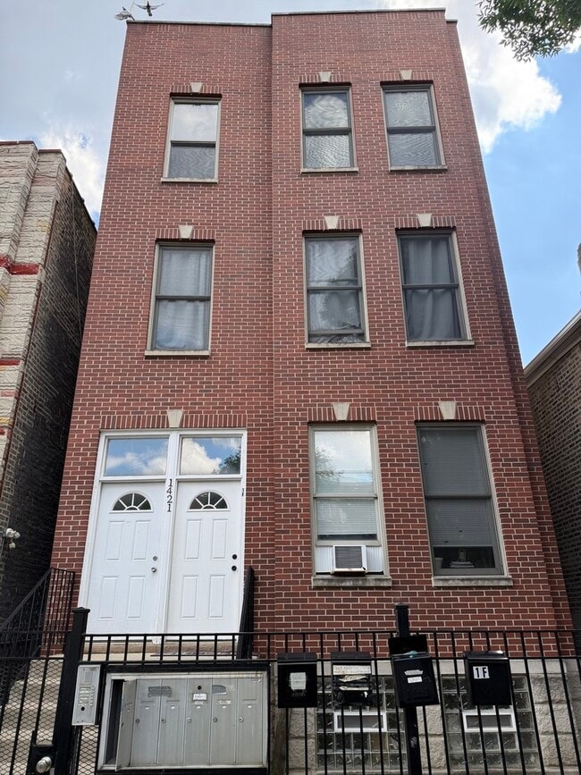 Photo - 1421 N Rockwell St Apartamento Unidad 3F
