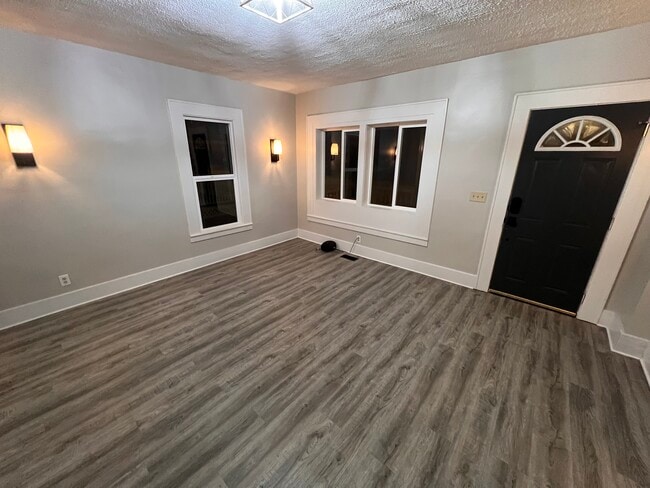 Photo - 1410 Center St